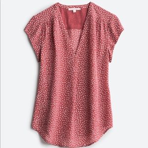 Worn once! Flowy v-neck blouse/top with curved hem